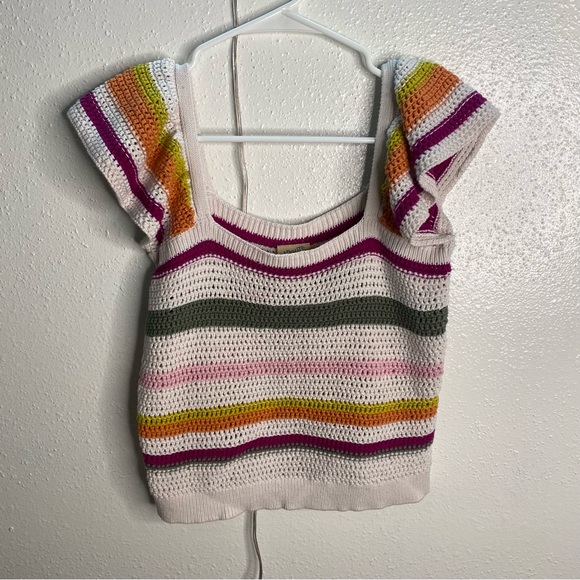 Cute beachy top - Picture 2 of 5